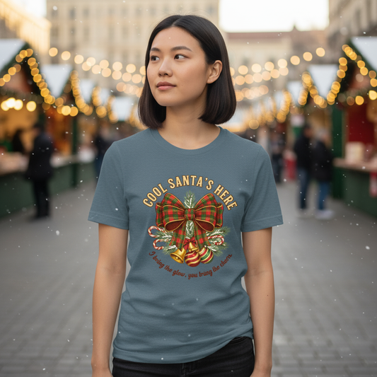 Vintage Christmas Tee – Cool Santa Bow for Party & Secret Santa